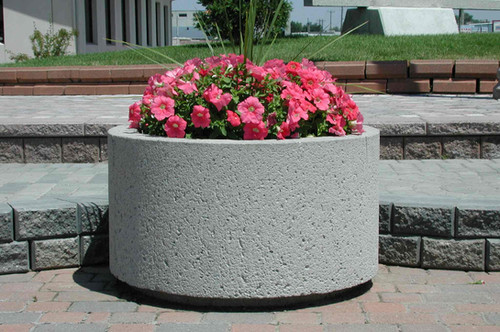 Bac à fleurs en béton